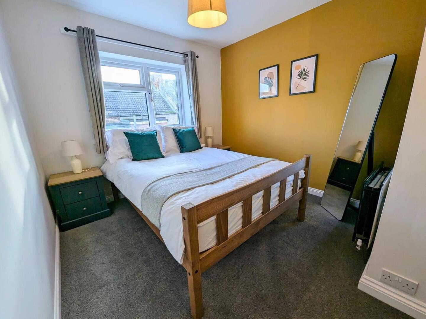 Spacious And Homey 4 Bedroom House Bishop Auckland Luaran gambar